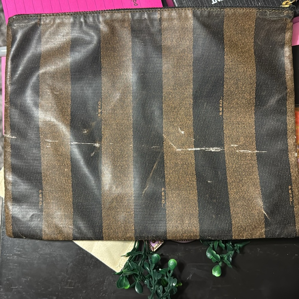 Fendi pouch - Picture 2 of 6